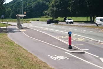 Campaigners accuse floating bus stops of 'excluding blind people'